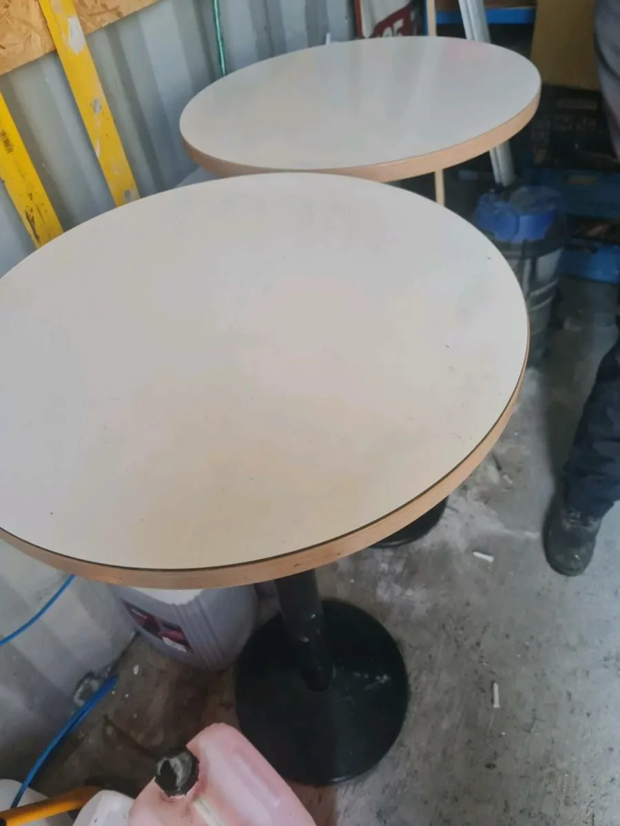 Sink/tall tables - Image 1