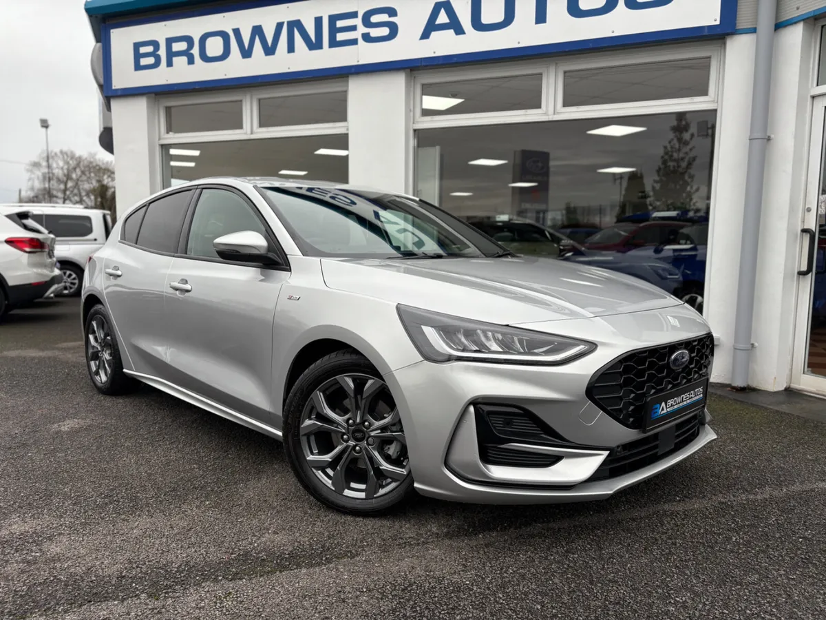 2024 Ford Focus ST-Line Showroom Condition - Image 3