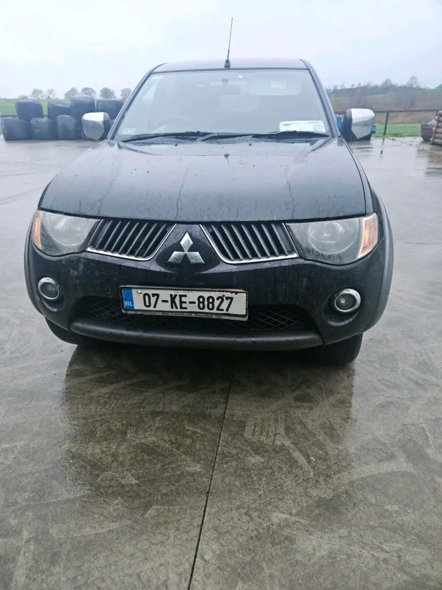 Mitsubisi L200 commercial tax - Image 2