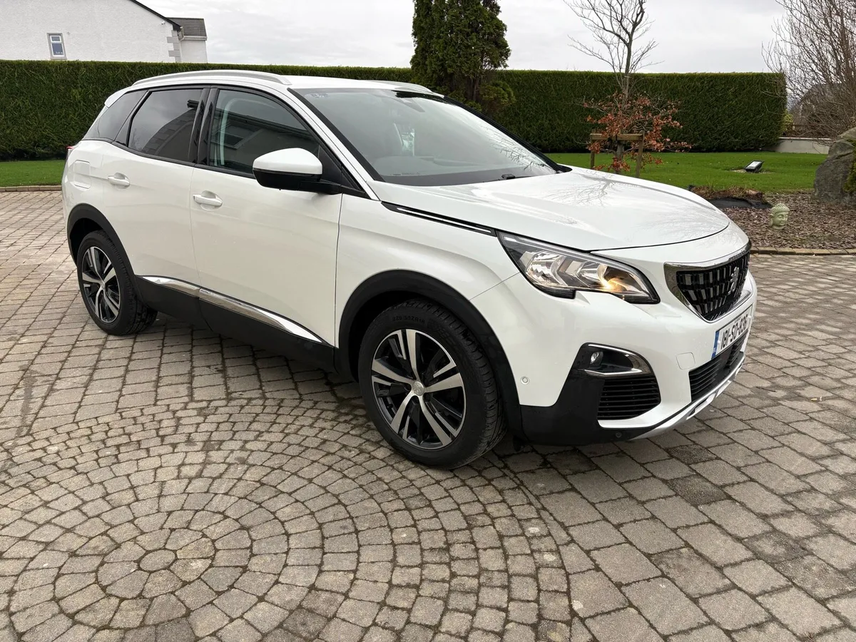 Peugeot 3008 ALLURE 1.6 BLUE HDI 120 - Image 1