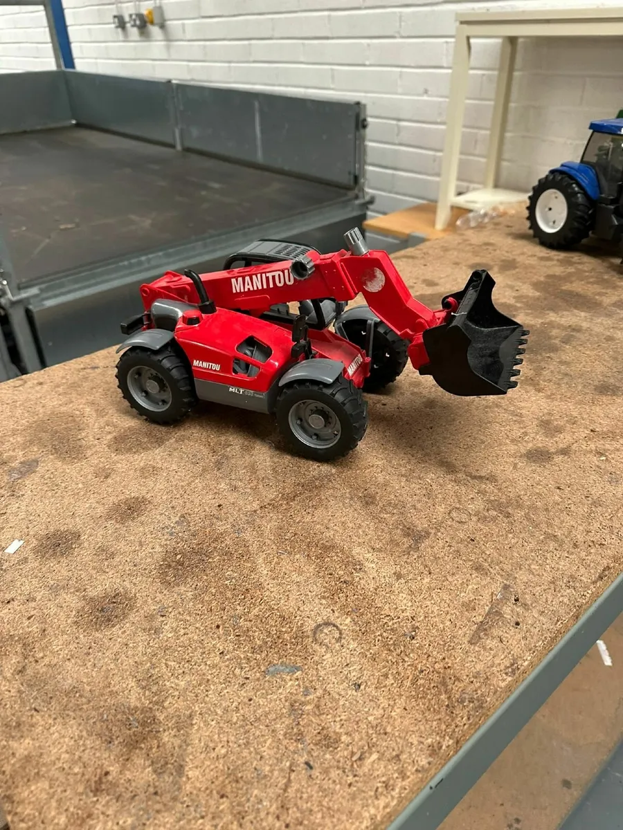 Toy Tractors - Image 4