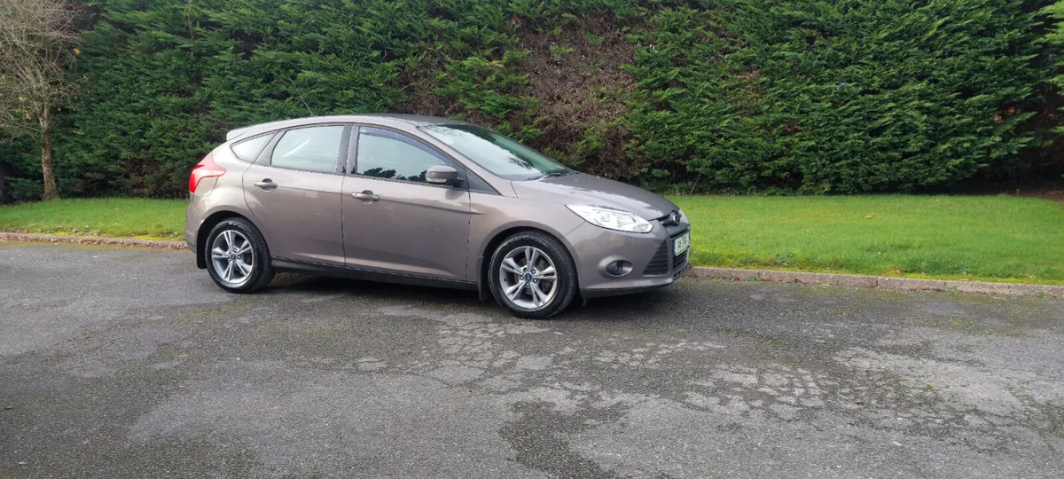 Ford Focus 2014 - Image 2
