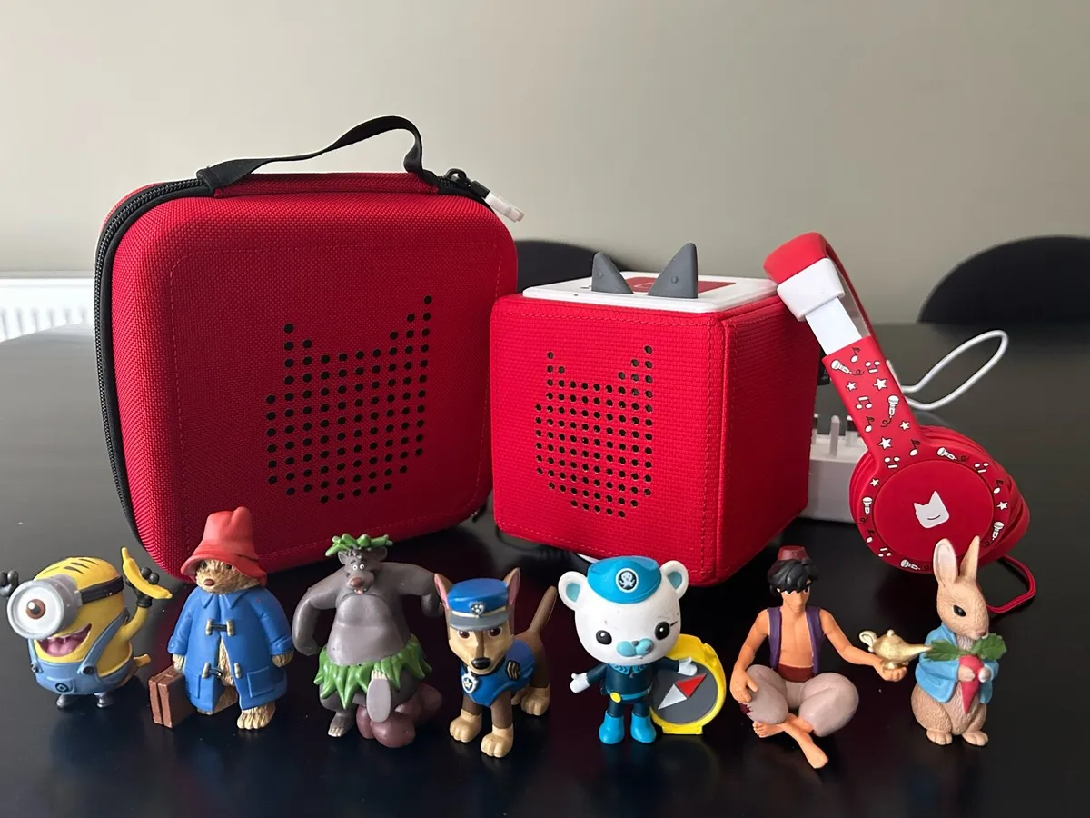 Tonie full kit plus 7 Tonies - Image 1