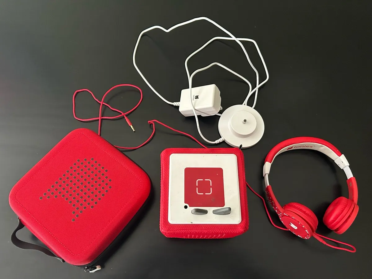 Tonie full kit plus 7 Tonies - Image 3