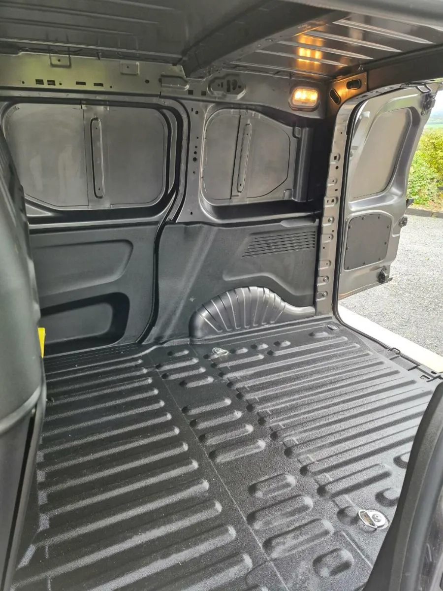 231 Toyota Proace City (No VAT) - Image 4