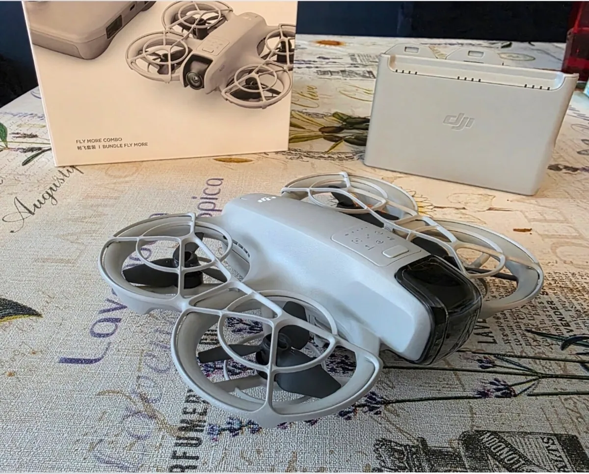 DjI neo fly more combo and accessories - Image 4