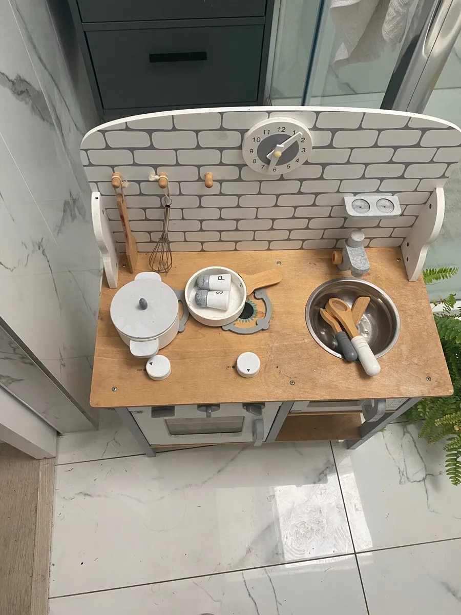 Kids kitchen - Image 2