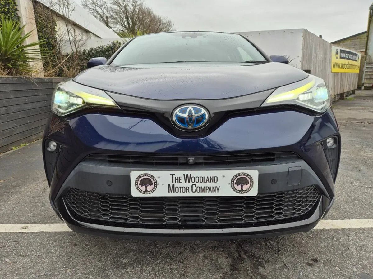 Toyota C-HR 1.8 HYBRID / SOL G-PACK NERO EDITION / - Image 3