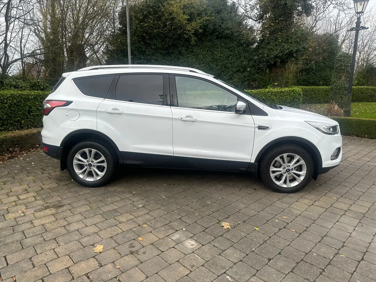 Ford kuga crewcab  very low miles - Image 2