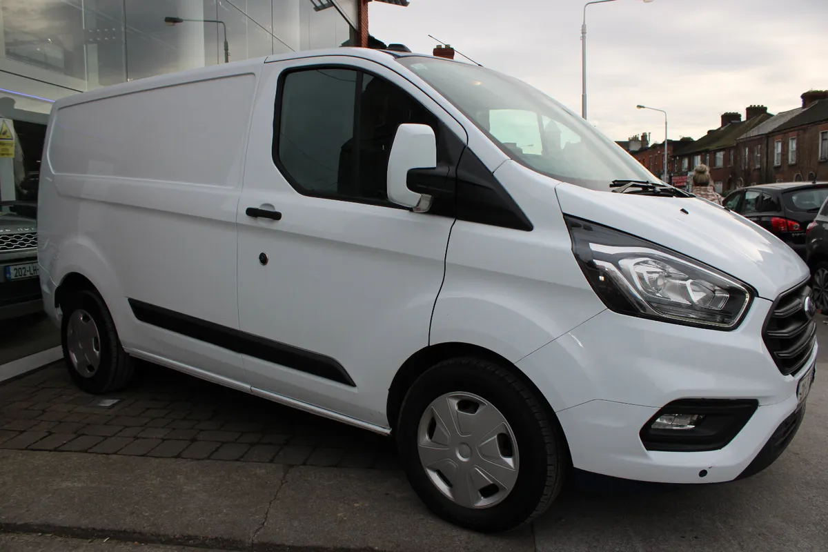 Ford Transit CUSTOM AUTO 2.0 2021 *SALE AGREED* - Image 2