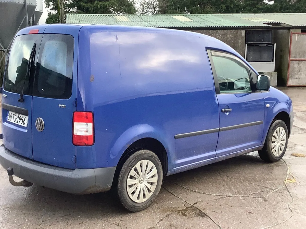 Volkswagen Caddy 2010 - Image 4