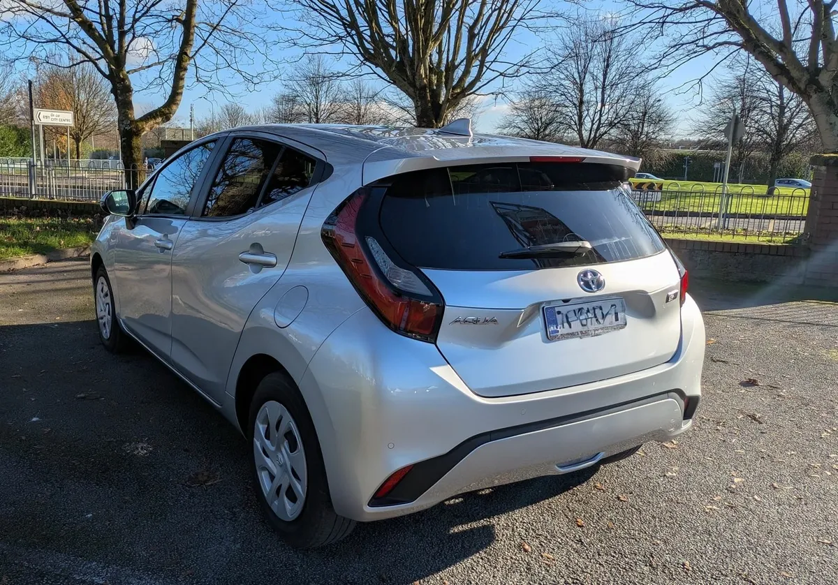 Toyota Aqua 2023 full option - Image 3