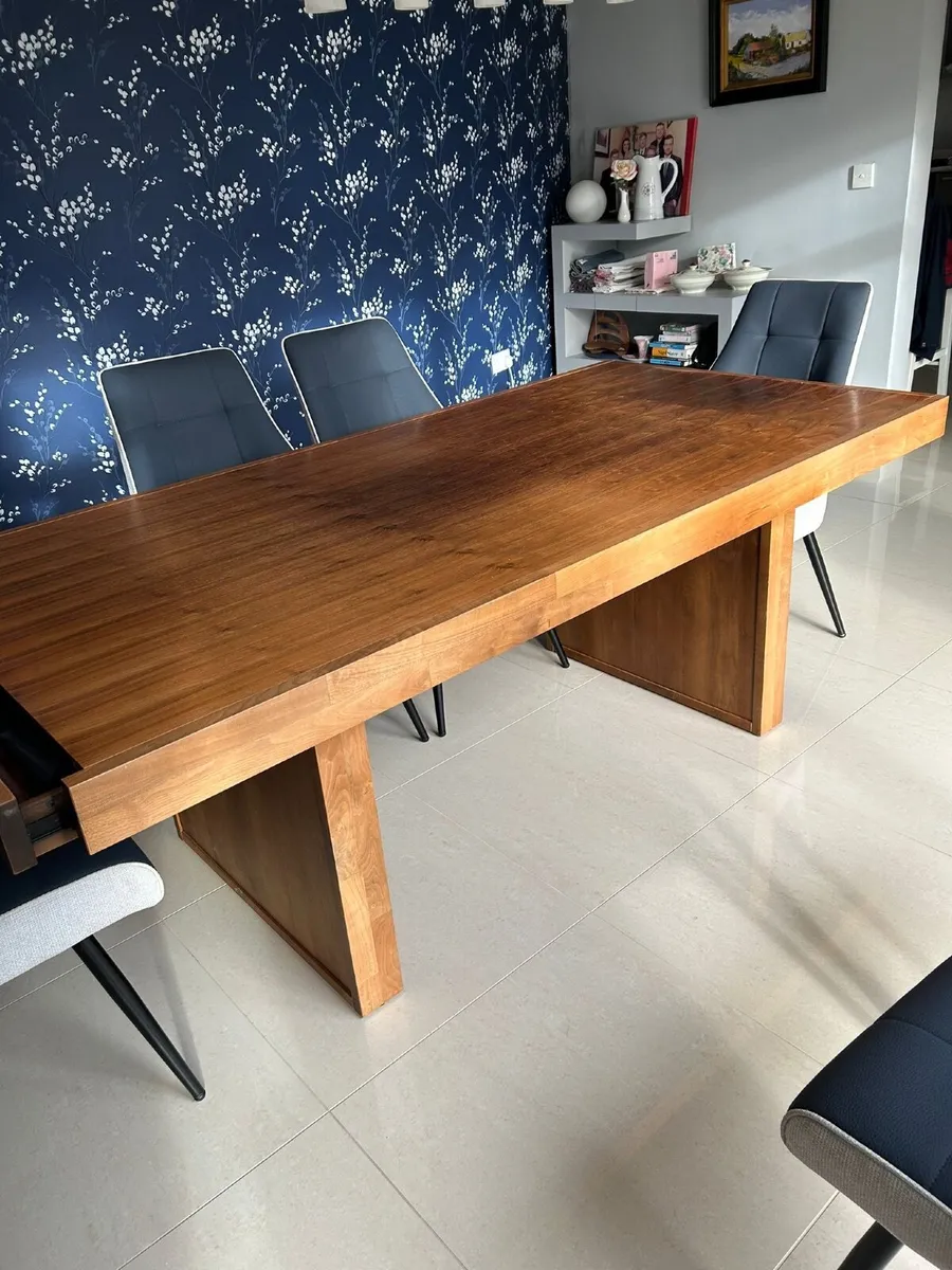 Dining table - Image 4