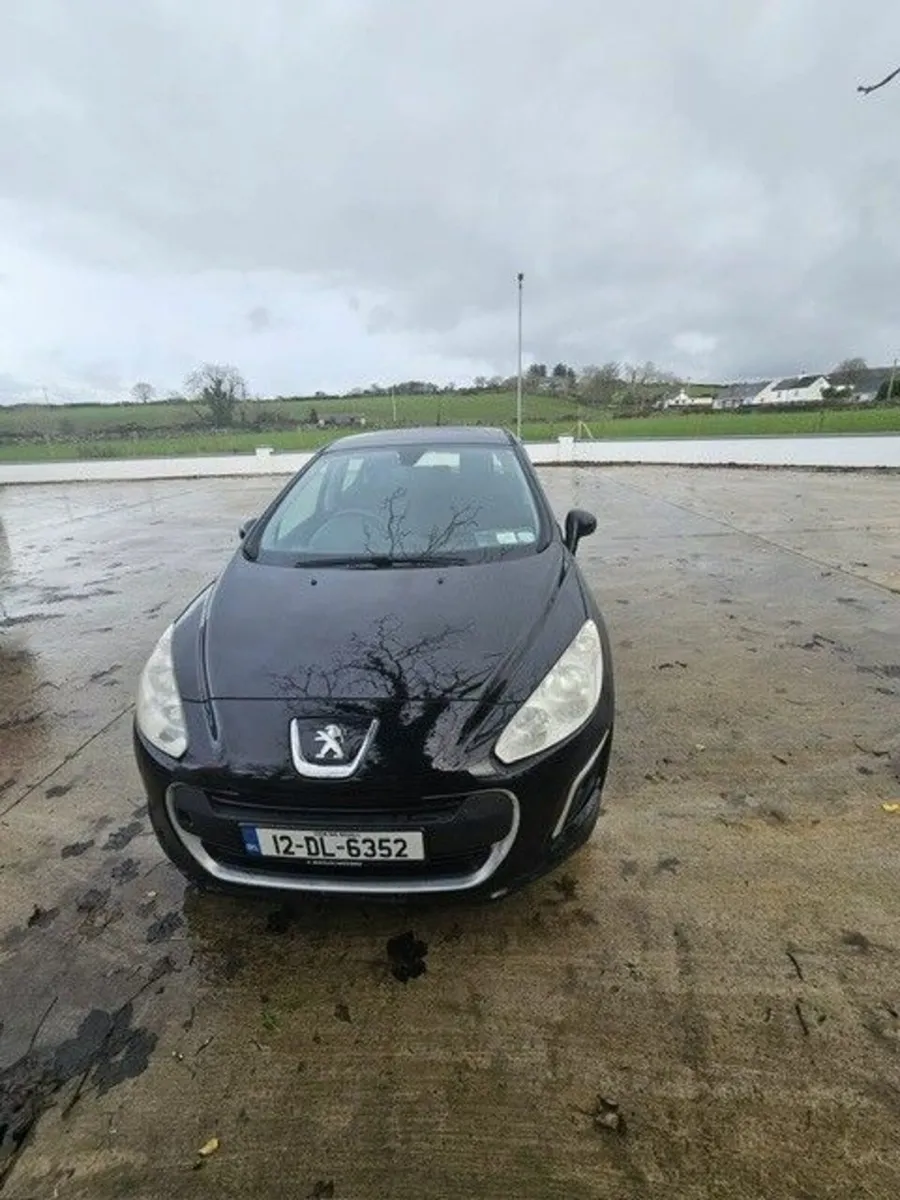Peugeot 308 2012 - Image 2