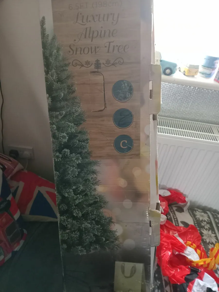 Christmas tree - Image 1