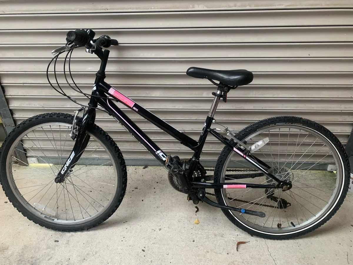 Girls bike - Image 1