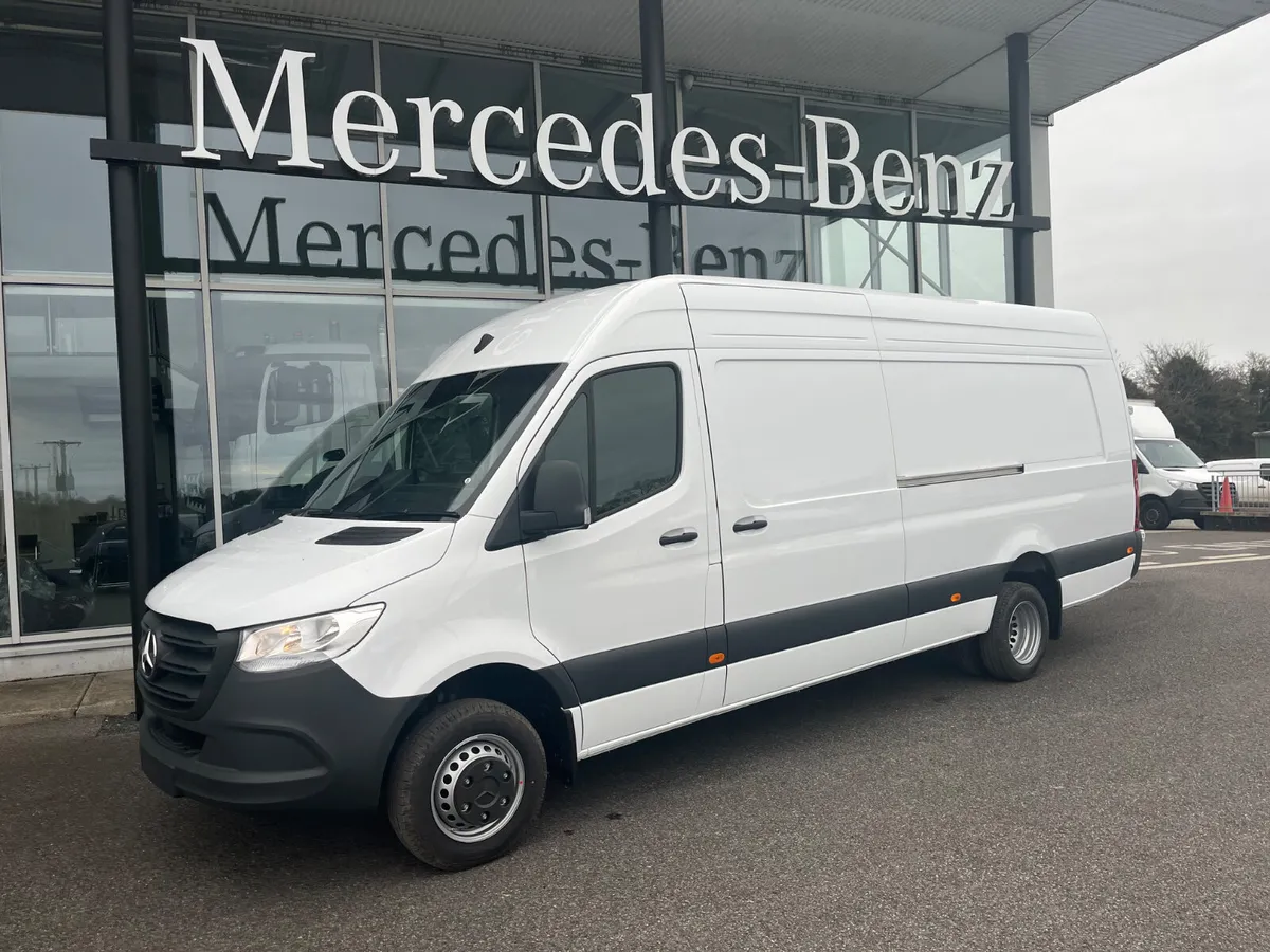 261 Sprinter 519/43 Ex Long PRO Auto - Image 1