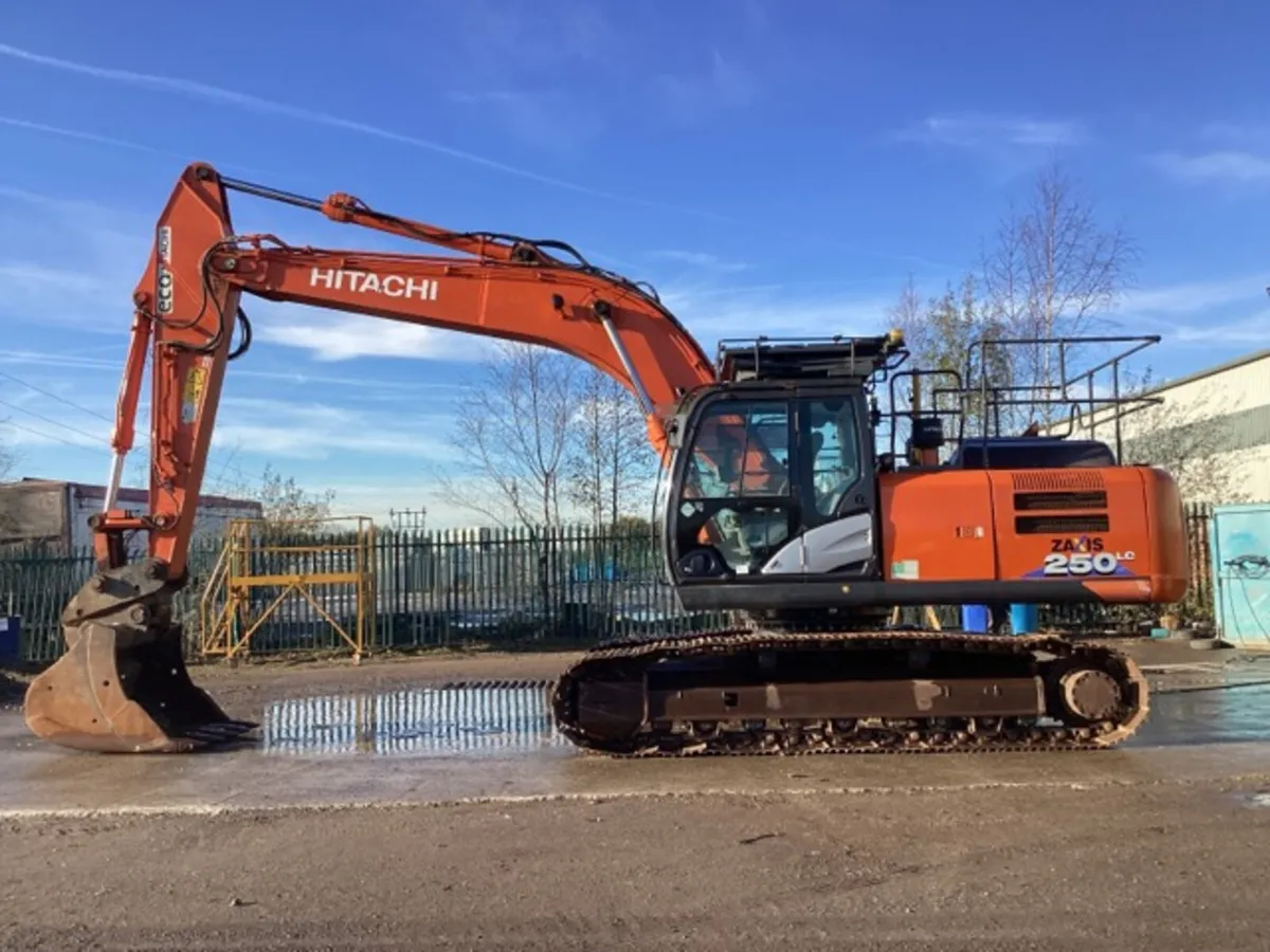 2019 Hitachi ZX250LC-6 Tracked Excavator - Image 2