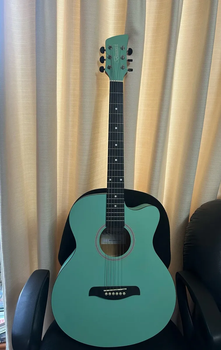 Acoustic Guitar with soft case - Image 1