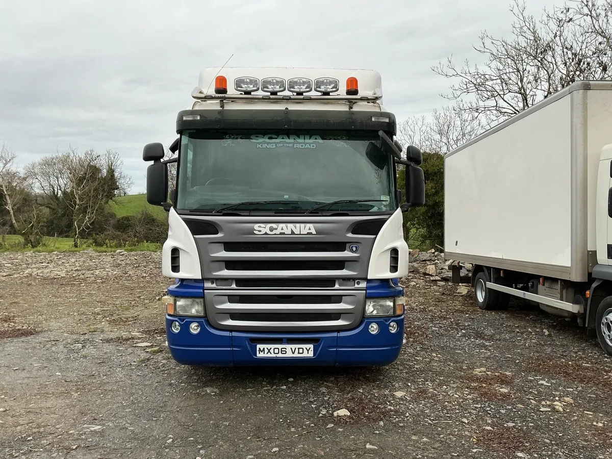 Scania recovery truck - Image 2