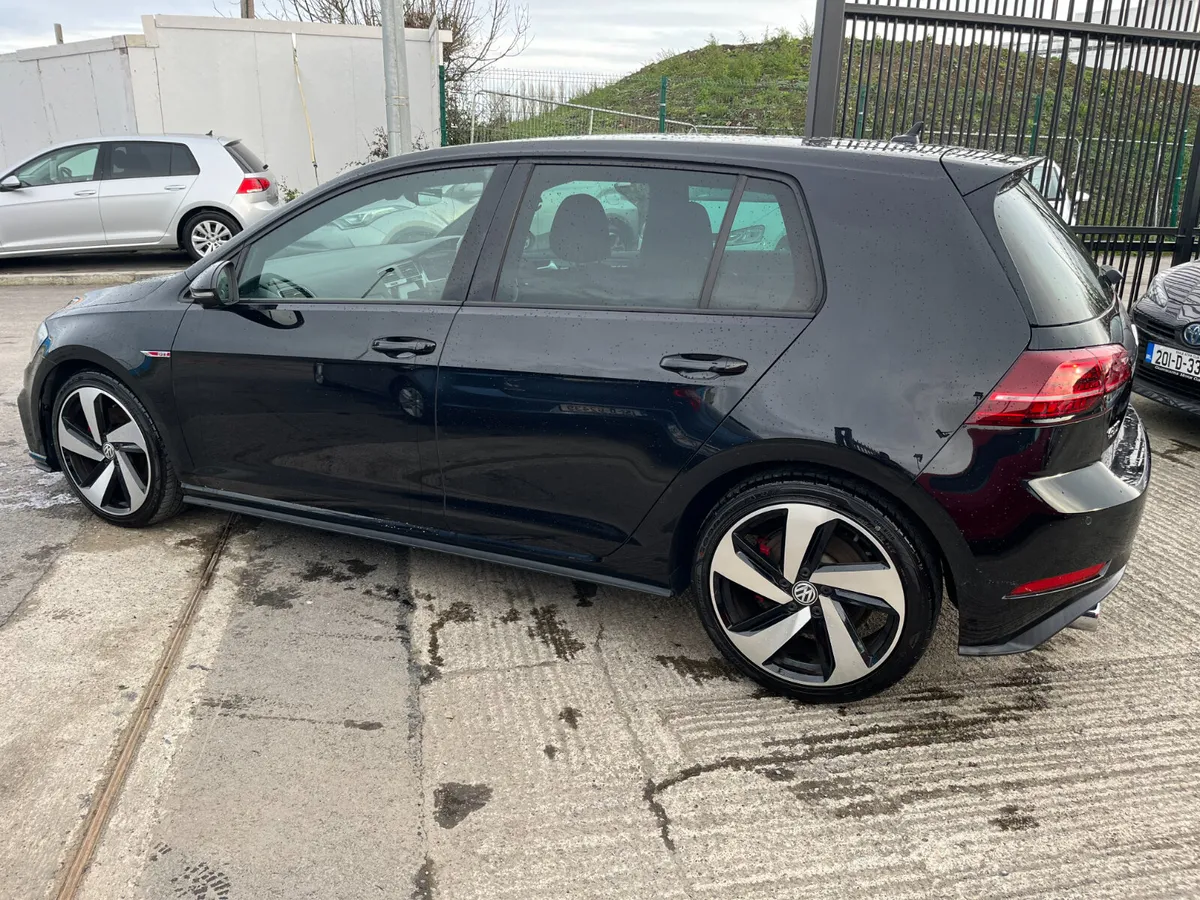 VOLKSWAGEN GOLF 2018, GTI 2.0 TFSI DSG 7.5 F.S.H - Image 4