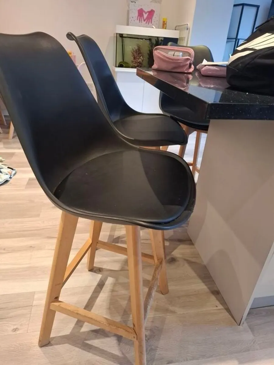 kitchen bar stools x4 - Image 1