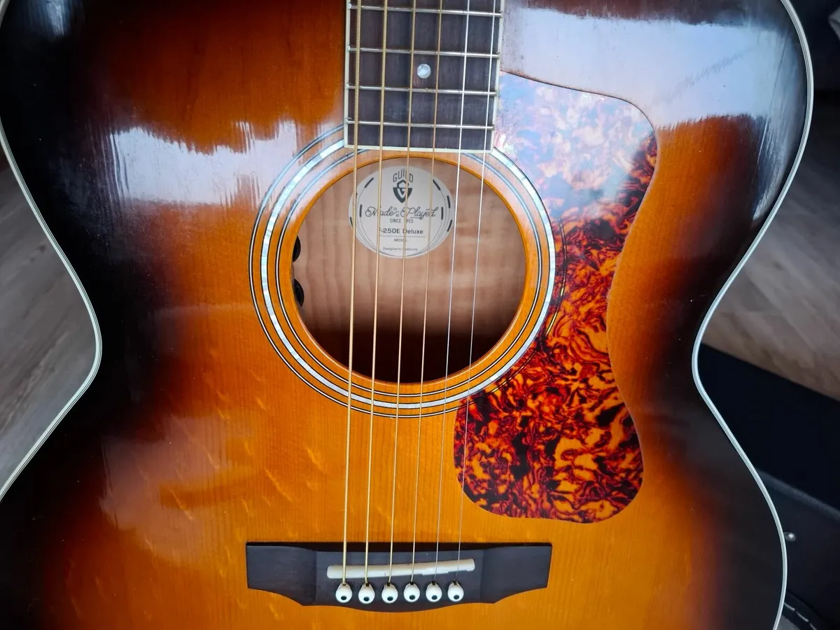 Guild Guitar - Image 3