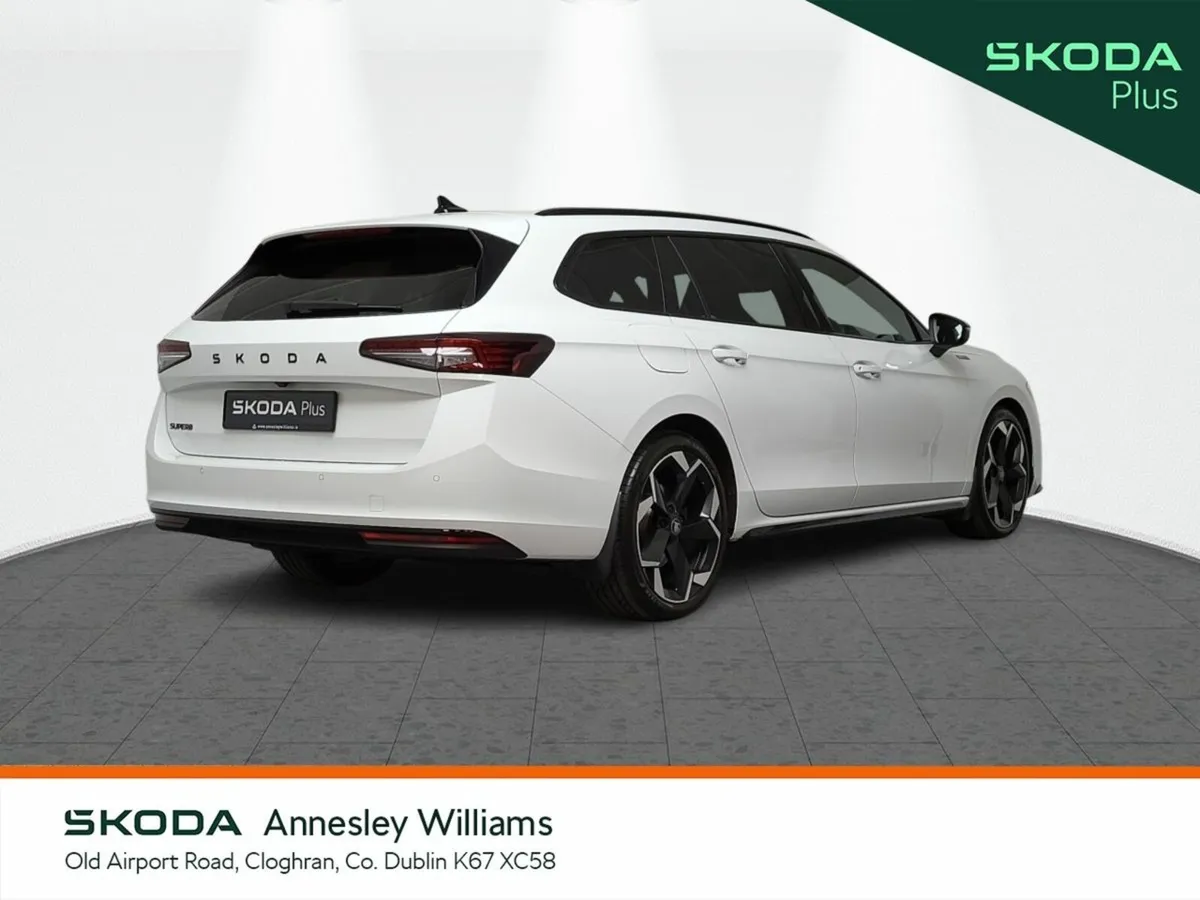Skoda Superb Combi Sportline 2.0Tdi 150Bhp DSG - Image 4