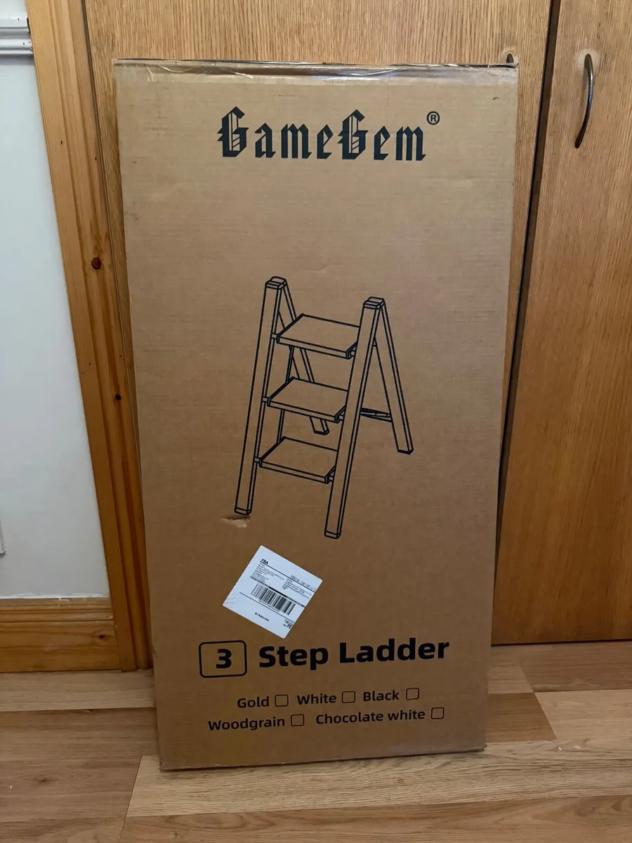 Step ladder - Image 2