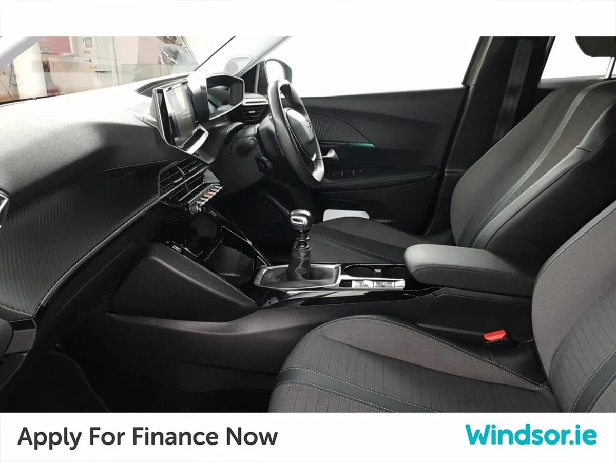 Peugeot 2008 1.2 Puretech 100bhp Allure - Image 4