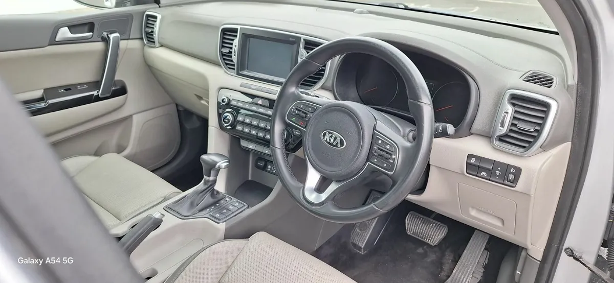 Kia Sportage Automatic Platinum 1.7 - Image 4
