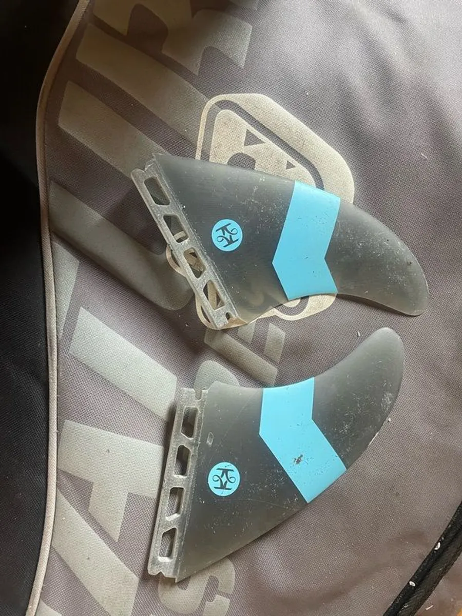 surfboard for sale - Image 4