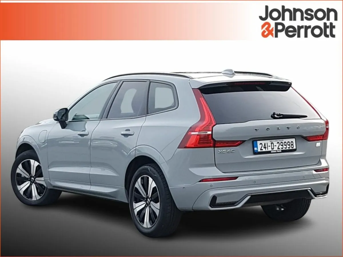 Volvo XC60 T6 Recharge PHEV 350hp AT8 Plus Dark - Image 3