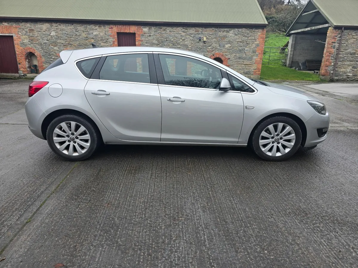 Vauxhall Astra 2013 - Image 3