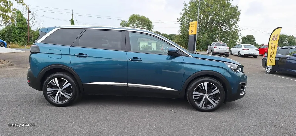 Peugeot 5008Allure 7 Seater - Image 4
