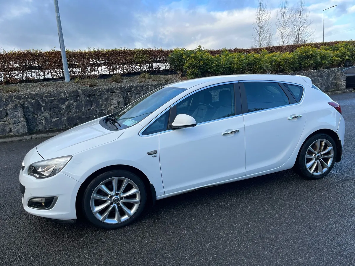 2013 SRI 2.0 Diesel new NCT - Image 4