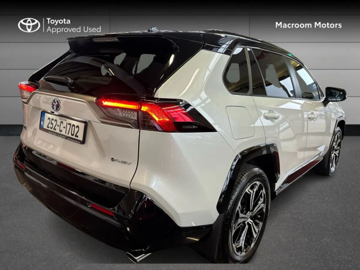 Toyota RAV4 RAV4 PLUG-IN HYBRID SPORT - Image 2