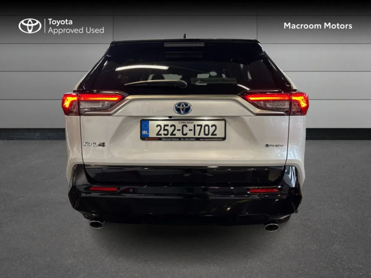Toyota RAV4 RAV4 PLUG-IN HYBRID SPORT - Image 4