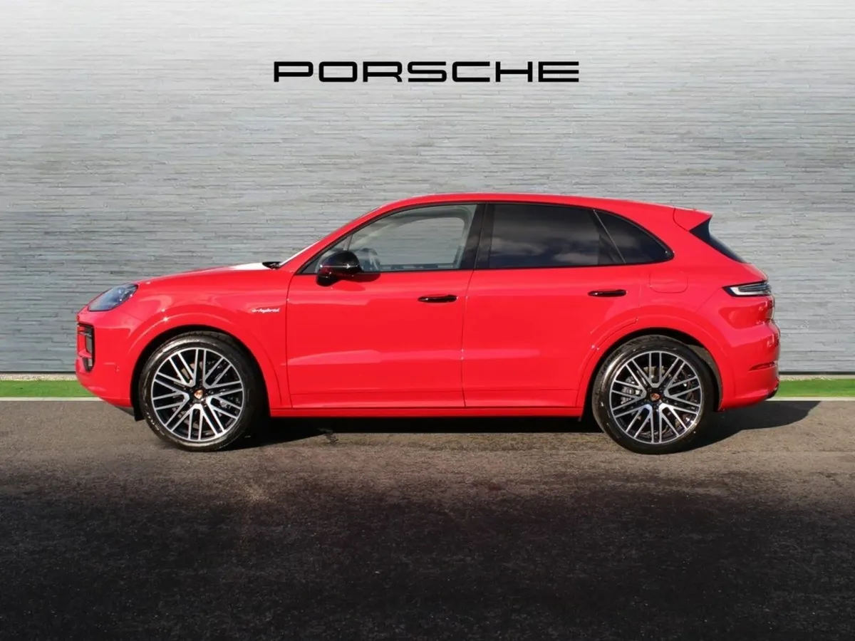 Porsche Cayenne E-Hybrid - Image 4