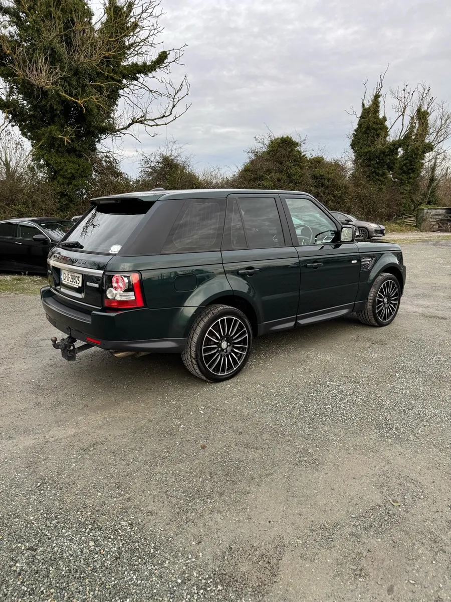 Range Rover Sport 3.0TDV6 ..NEW CVRT/Tax - Image 3