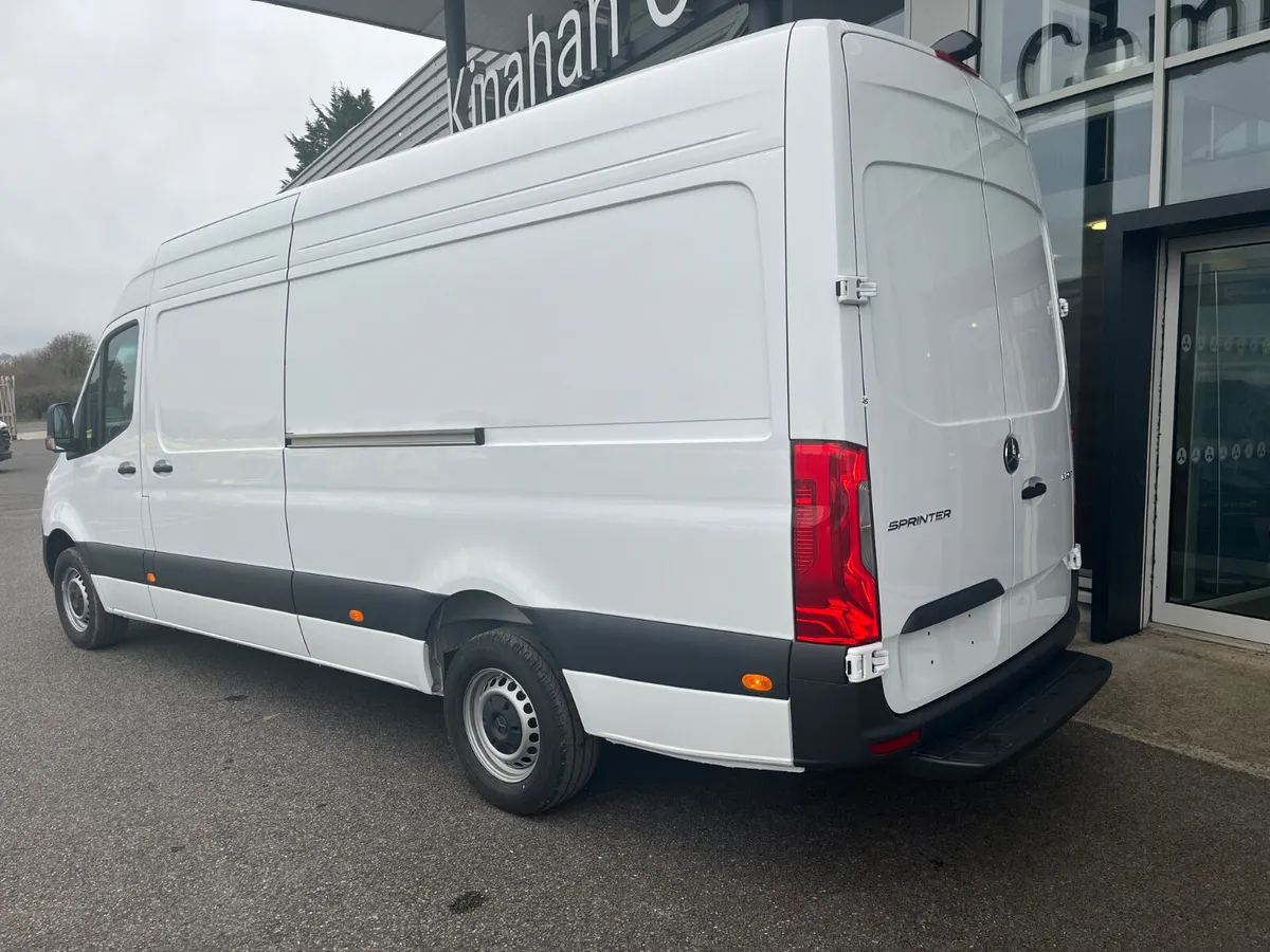 Sprinter 315/43 Base For 261 Registration - Image 4