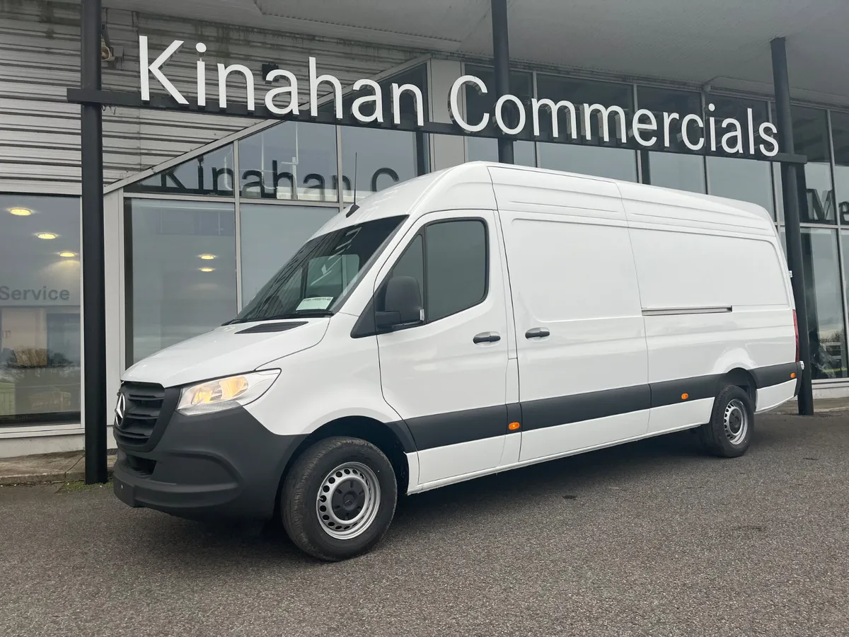 Sprinter 315/43 Base For 261 Registration - Image 2