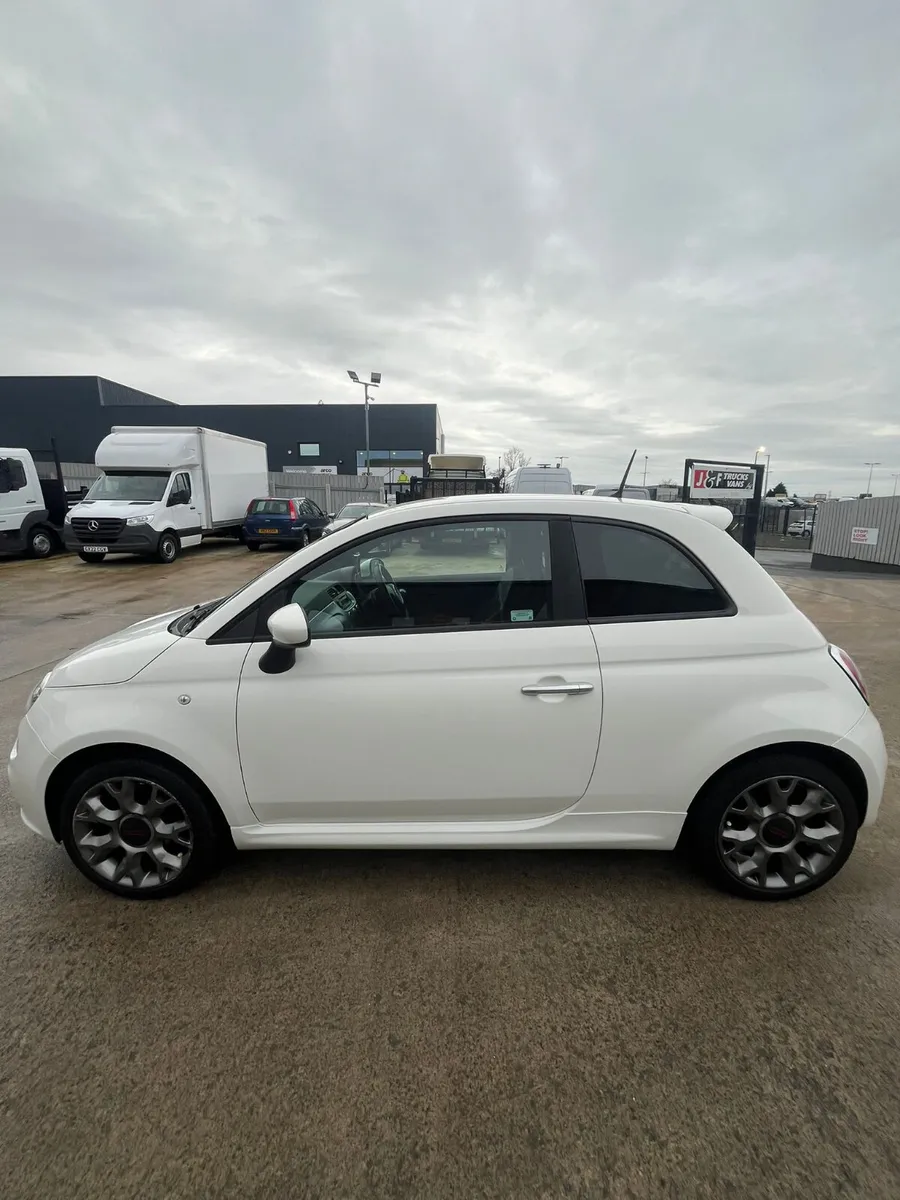 October 2015 Fiat 500 1.2L - Image 3