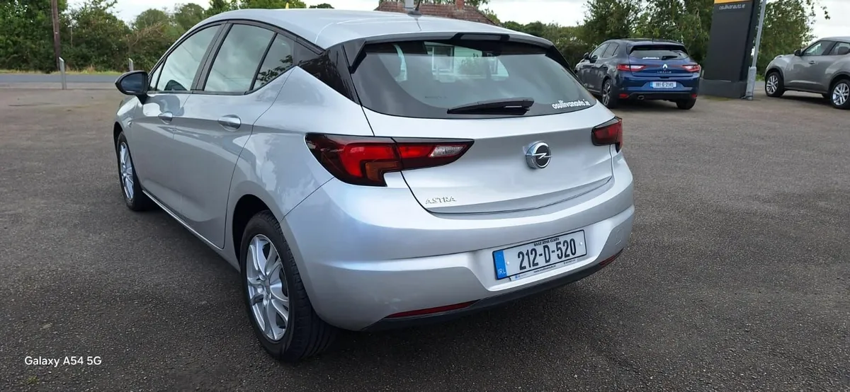 Opel Astra 2021 - Image 4