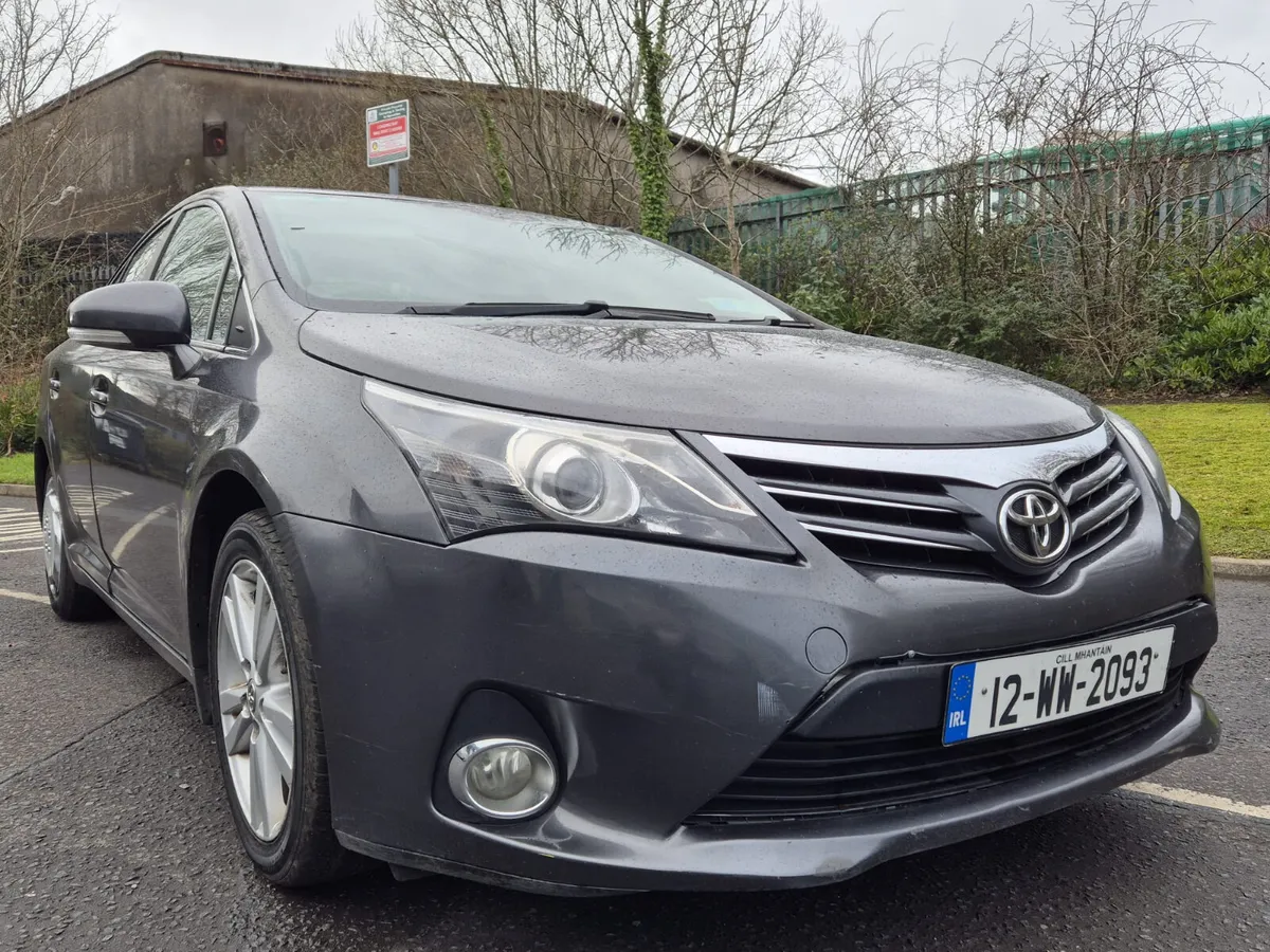 Toyota Avensis / 2012 / 2.0 L Diesel / Manual - Image 3