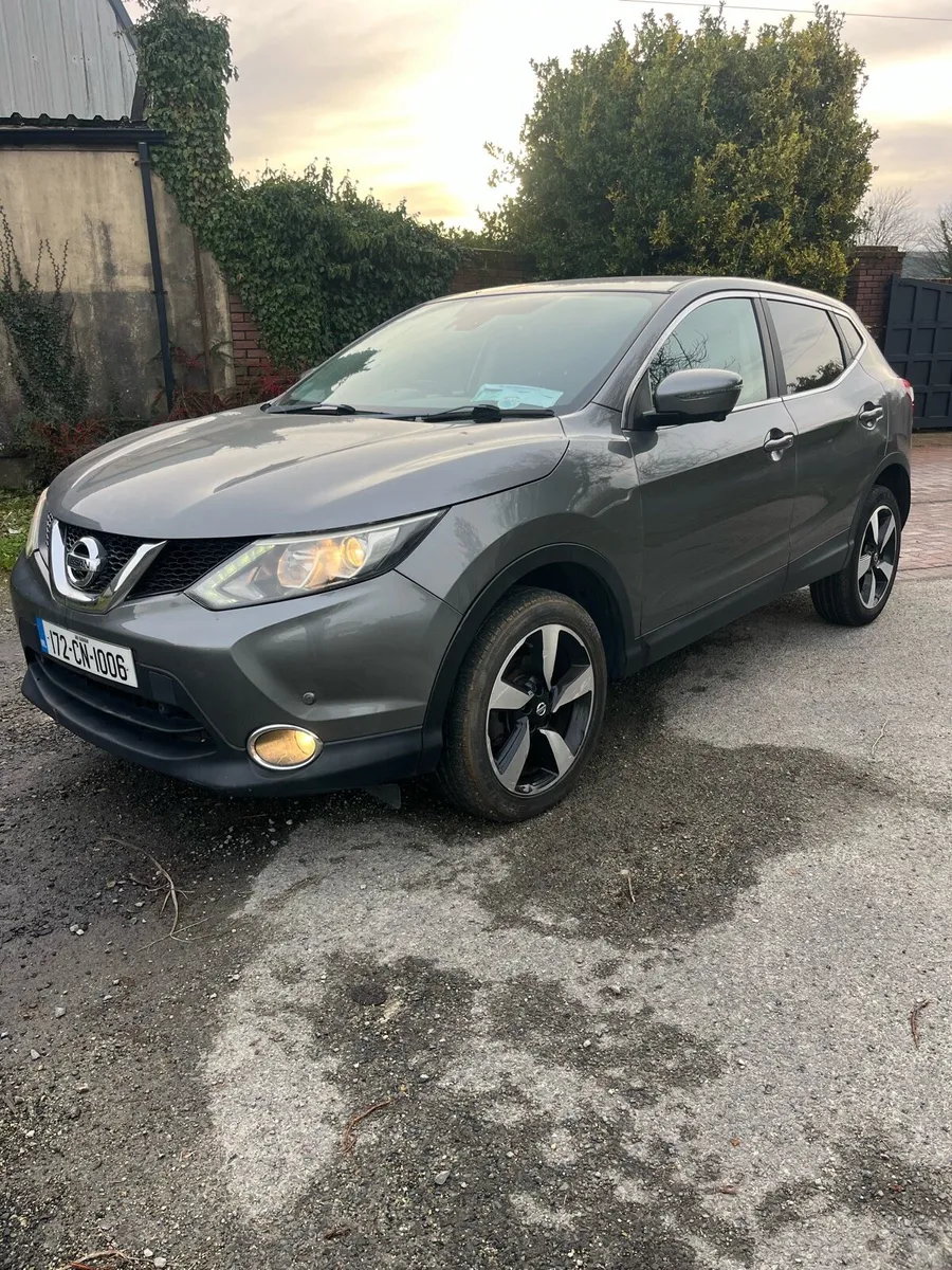 2017 (172) Nissan Qashqai connects 1.5 diesel - Image 1