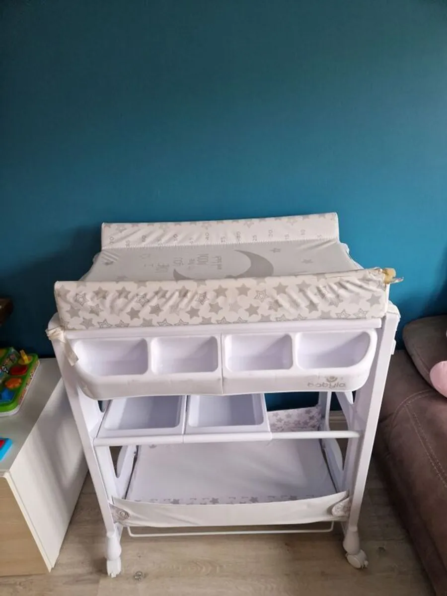 Baby Changing Unit FREE - Image 2