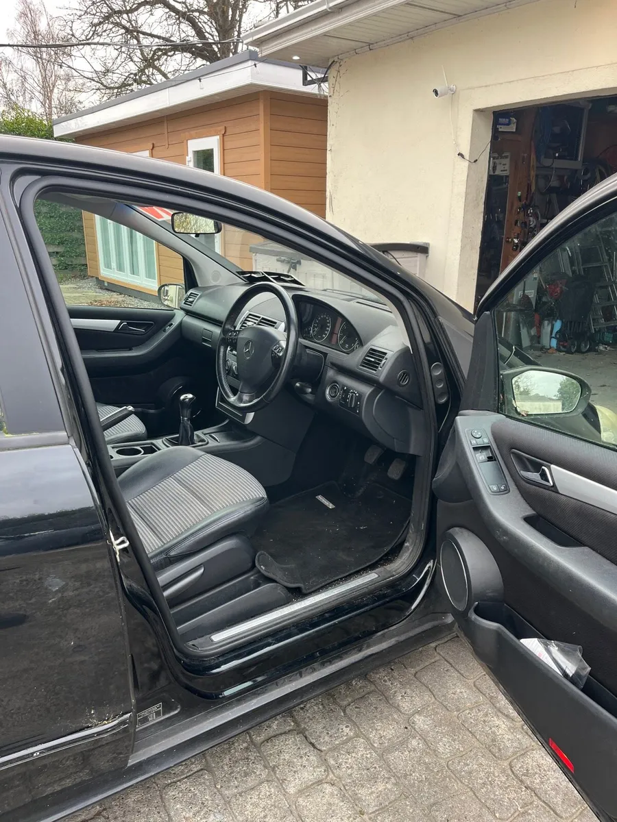Mercedes A150 - Image 2