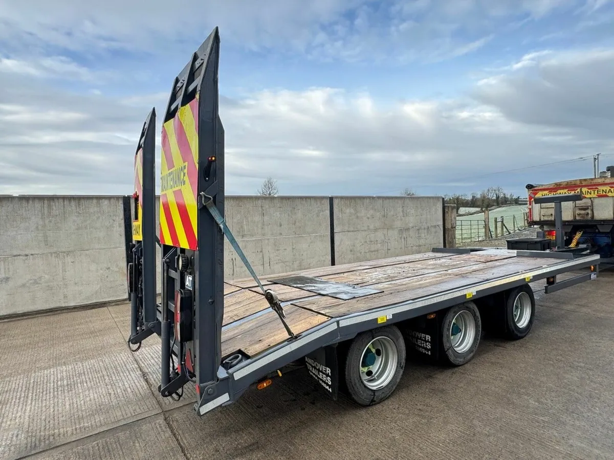ANDOVER 24 TON TRI AXLE LOW LOADER ON AIR - Image 4