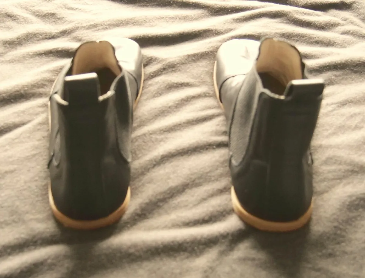 Natural Footwear Leather Boots Size 8 US - Image 2